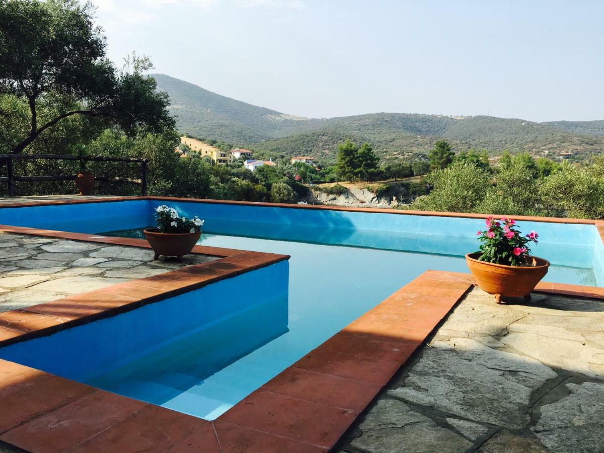 Villa Valia: Traditional Luxurious Residence Pyrgadikia Bagian luar foto